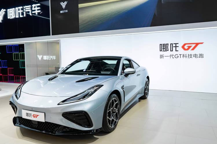 东莞石排镇福扬建企业管理咨询哪吒汽车在智能汽车领域的表现，领途汽车在新能源汽车市场中的影响力