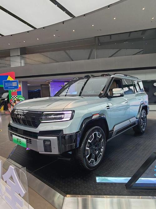 东莞石排镇福扬建企业管理咨询比亚迪方程豹硬派越野的爆款，英菲尼迪35周年与你共成长